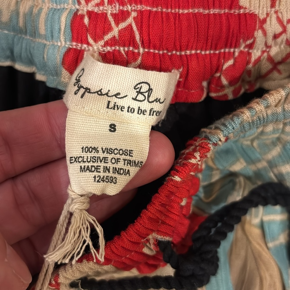 Brand🆕🥰😍🥰 GYPSIE BLU Parisian Print Beige Maxi Skirt - Picture 5 of 13